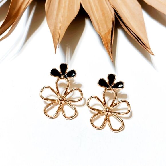 Gold flower dangle earrings #901 - Picture 1 of 3